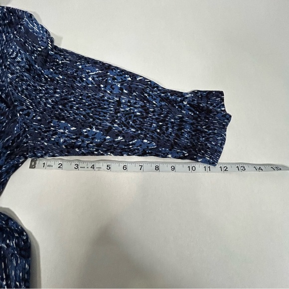 2 for$15 Jones New York Women’s Kelly Printed V-Neck Blouse - Picture 7 of 9